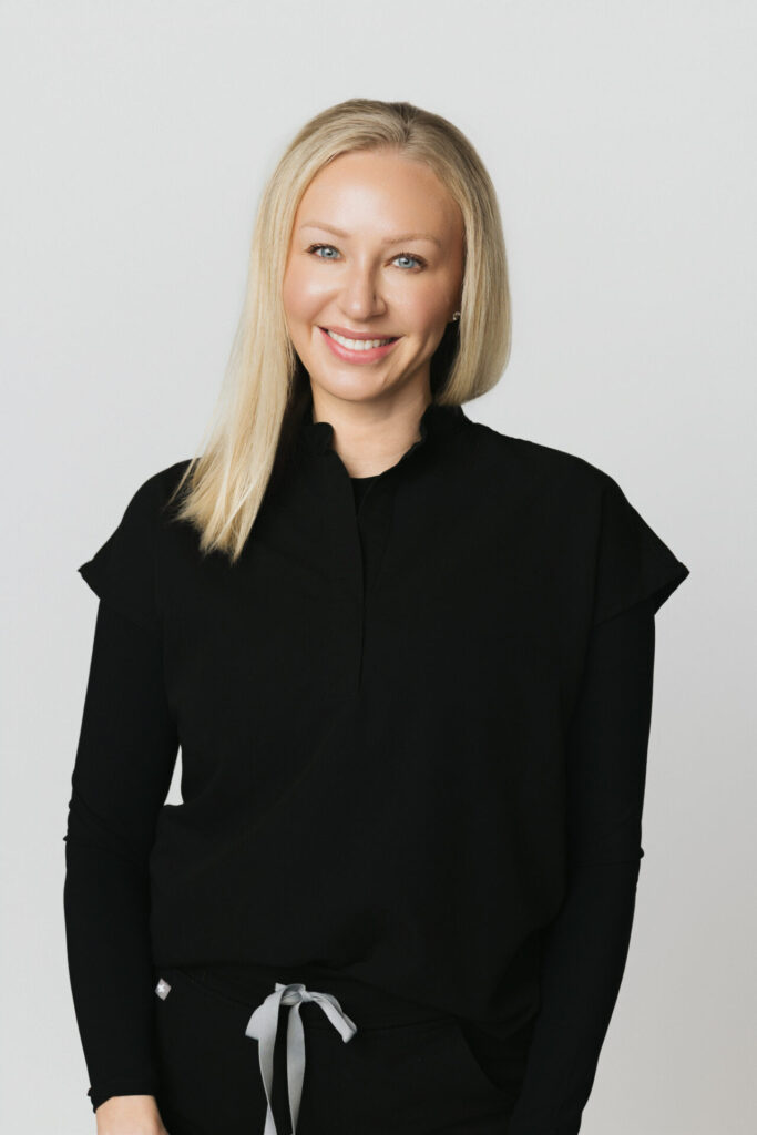 Nikki Robbins, CMA, LME pur skin clinic